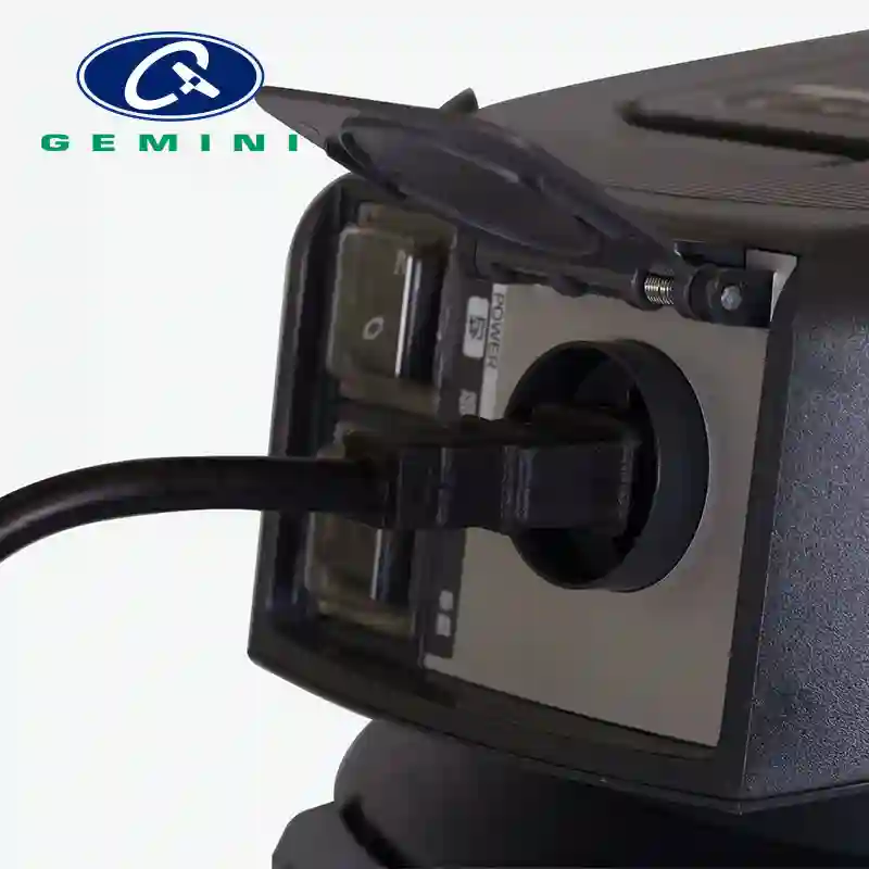 GEMINI 供應濕式和乾式吸塵器。